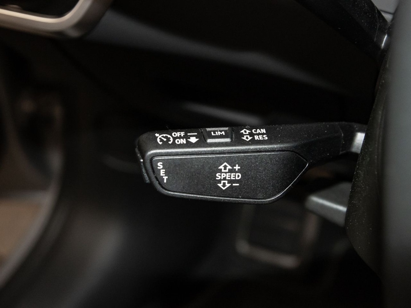Bild über Audi S6 Avant S6 Avant TDI 253(344) kW(PS) tiptronic - für weitere Informationen kontaktieren Sie den Audi Partner