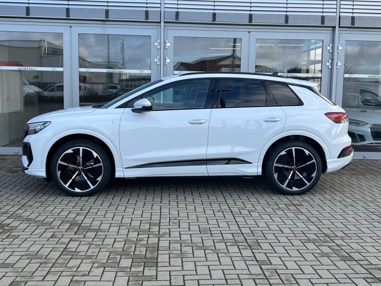Image about Audi Q4 e-tron 55 e-tron quattro