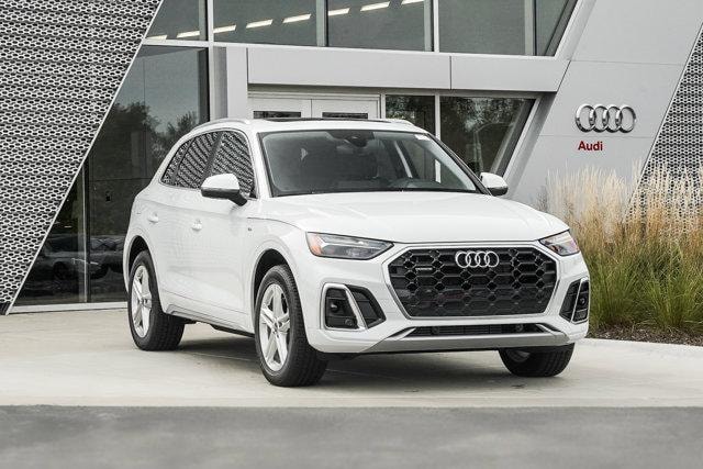 Used 2024 Audi Q5 Premium with VIN WA1G2AFY0R2135826 for sale in Saint Charles, IL