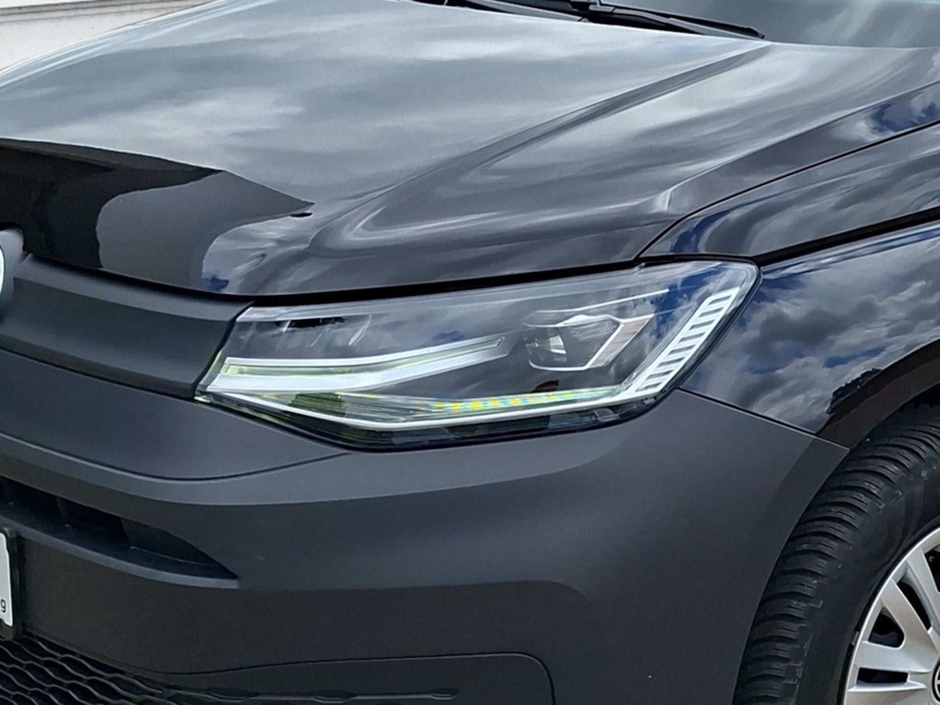 Volkswagen Caddy Kombi Basis-Modell