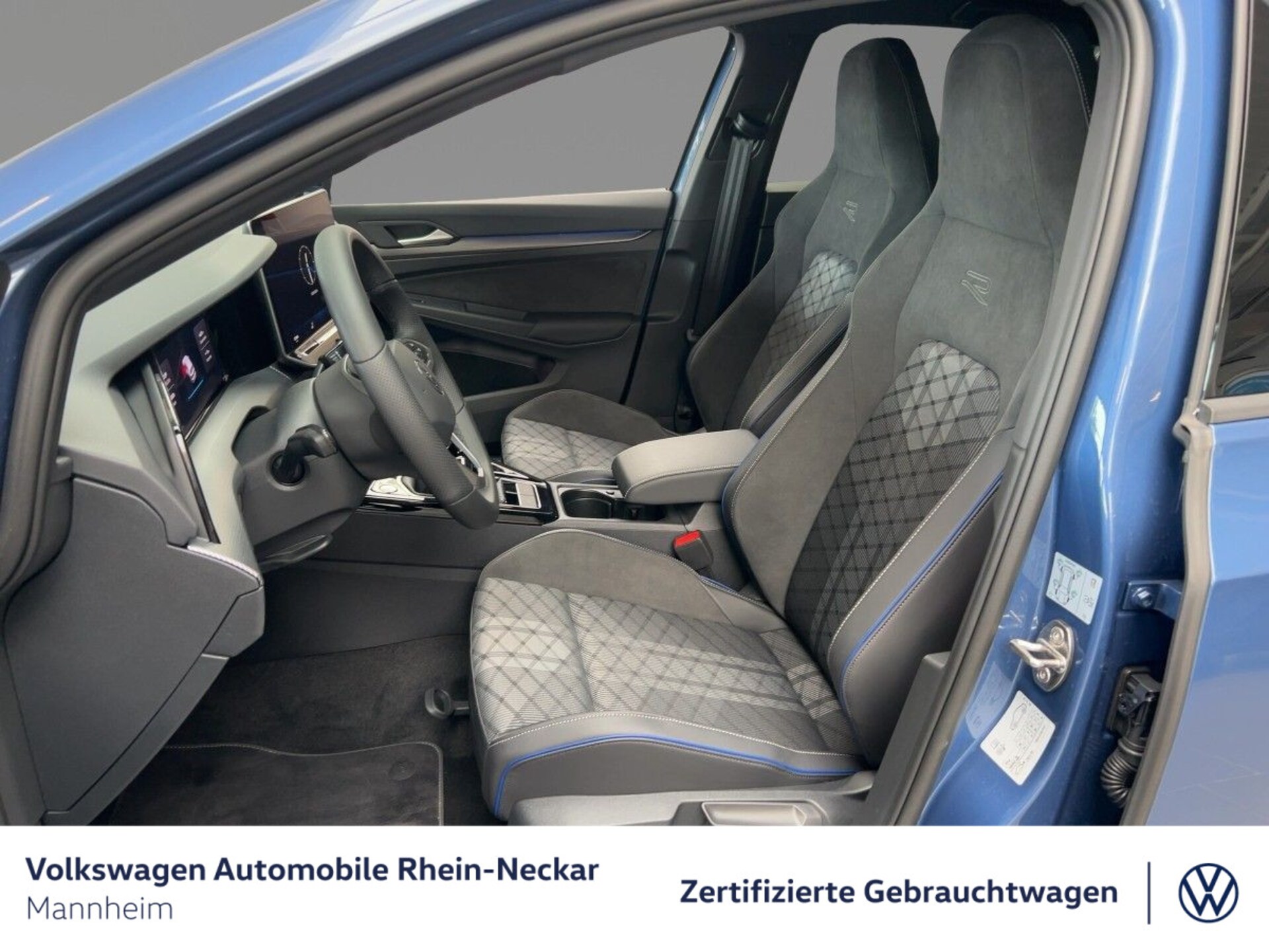 Volkswagen Golf R-Line