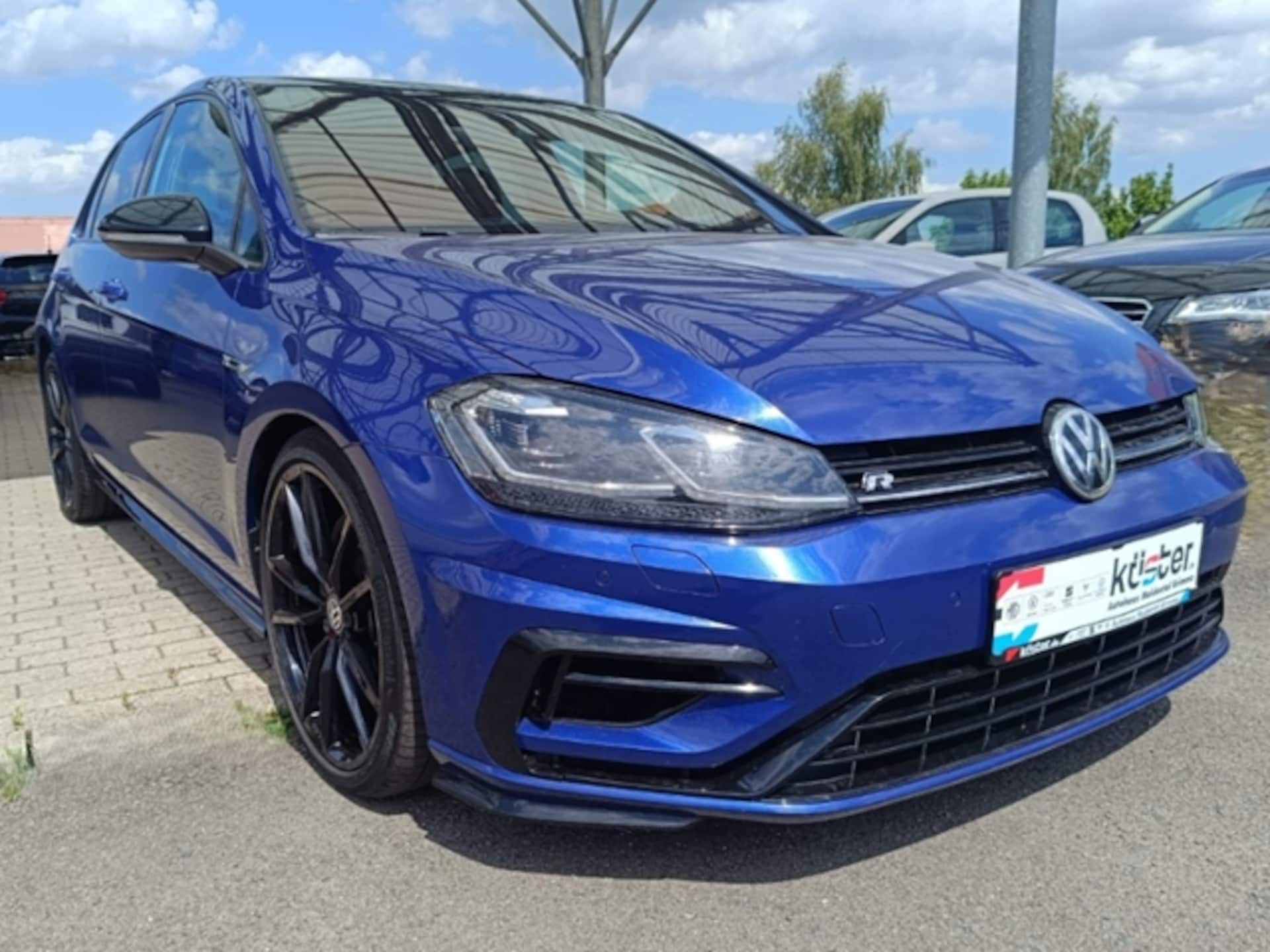 Volkswagen Golf R