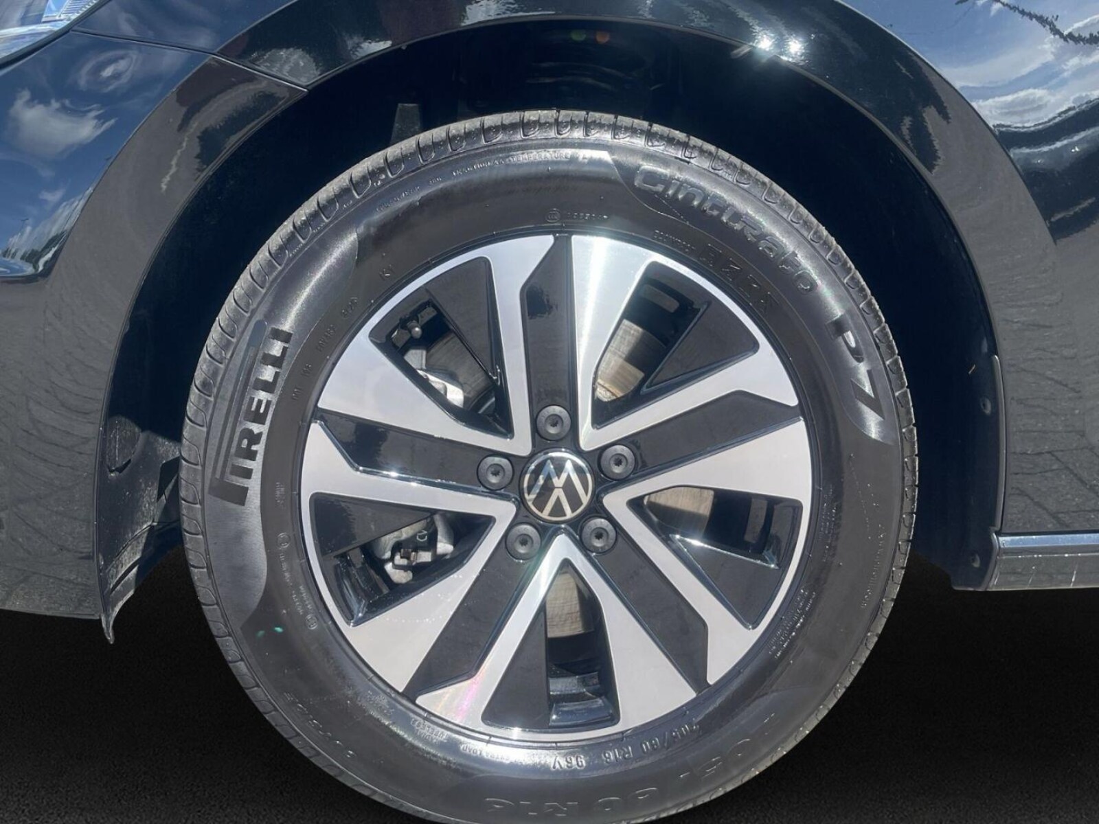 Volkswagen Touran – Bild 6