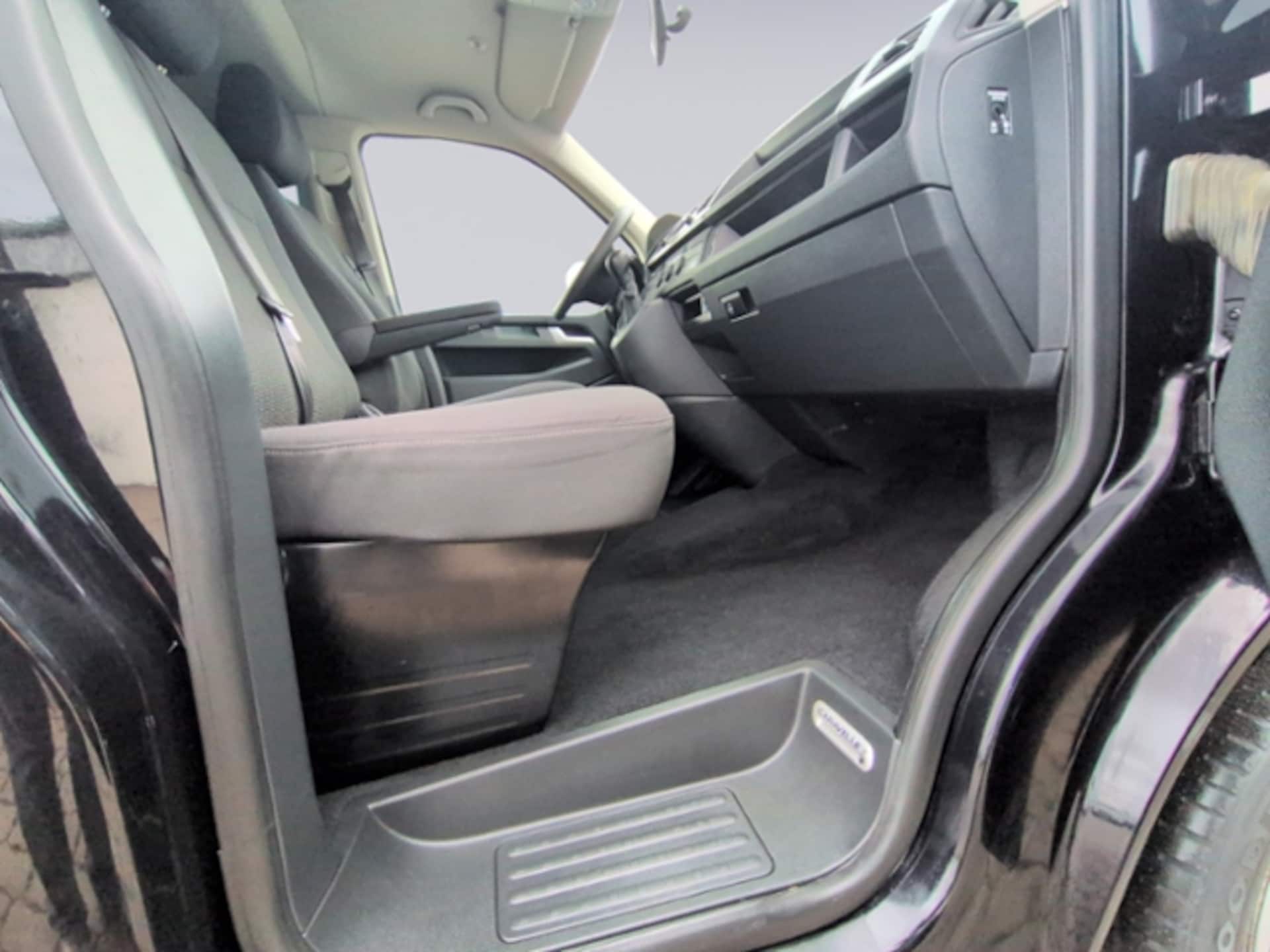 Volkswagen T6 Caravelle Comfortline