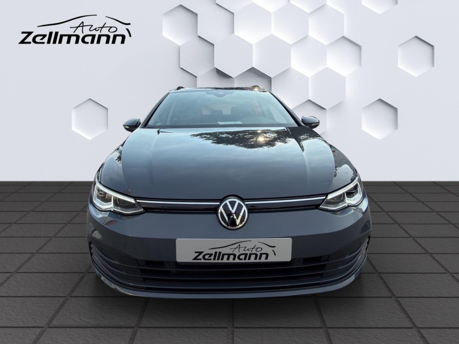 Volkswagen Golf Variant Life