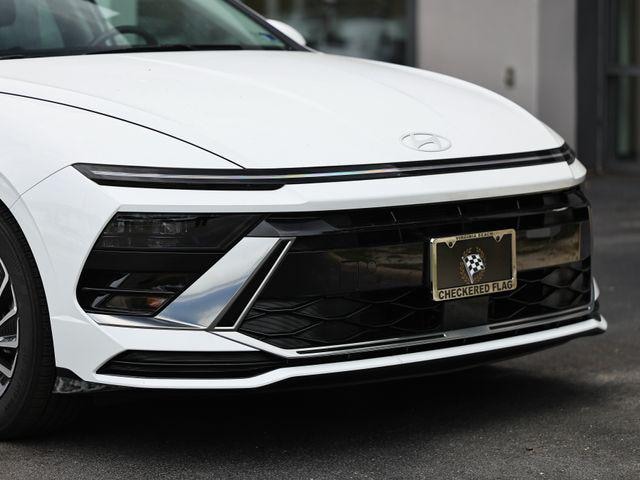 2025 Hyundai Sonata Hybrid