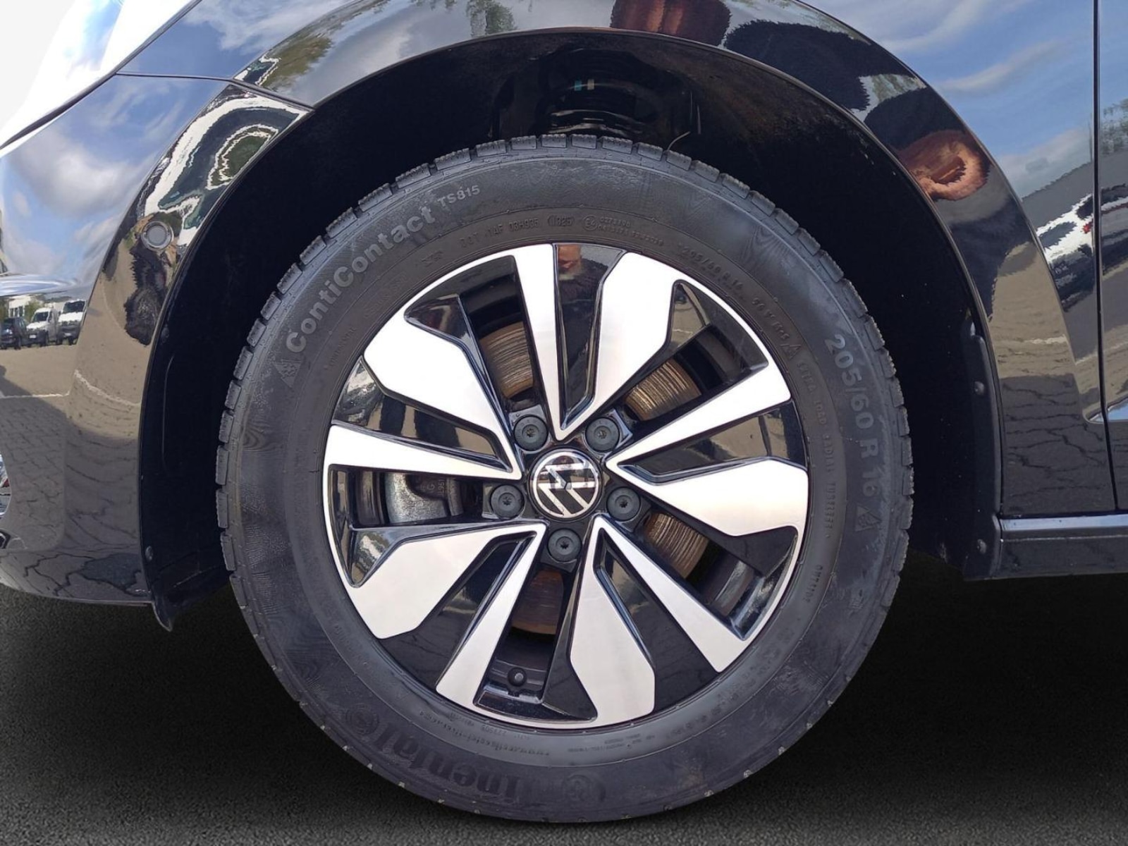 Volkswagen Touran – Bild 8
