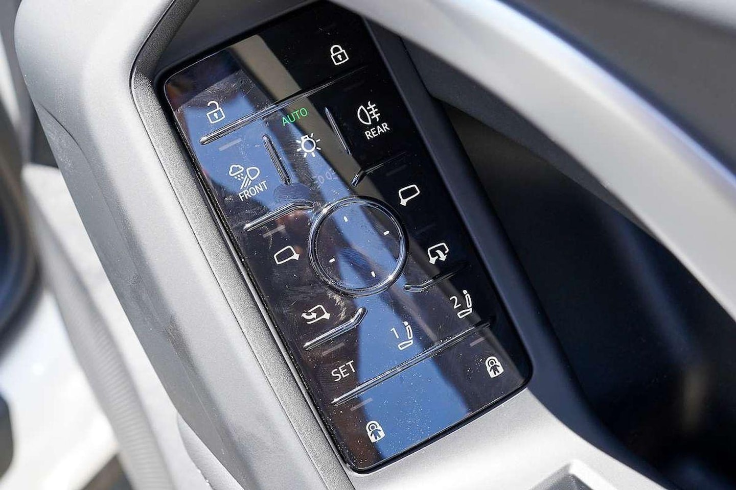 Image about Audi Q5 SUV TDI quattro 150 kW sport