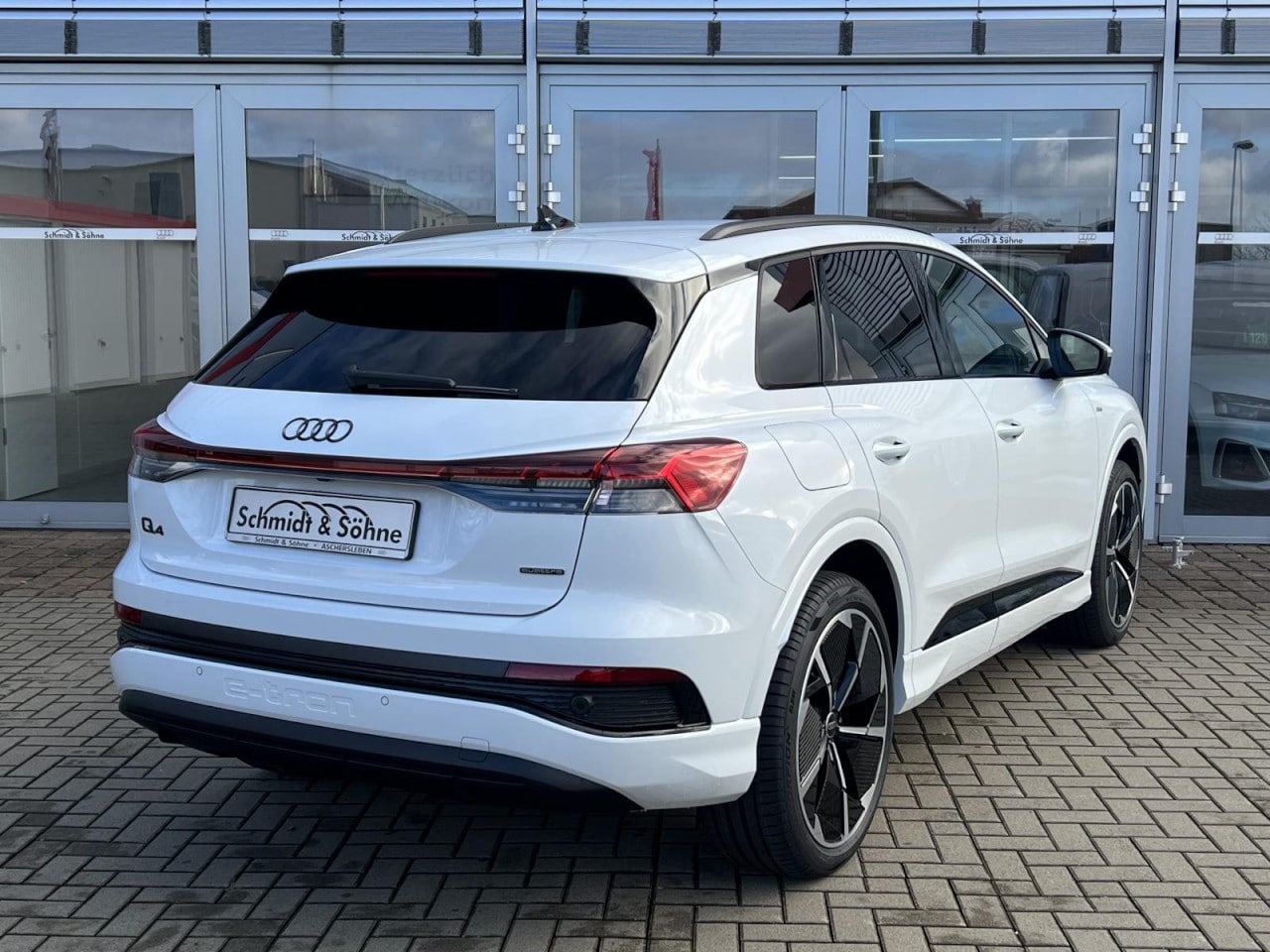 Image about Audi Q4 e-tron 55 e-tron quattro