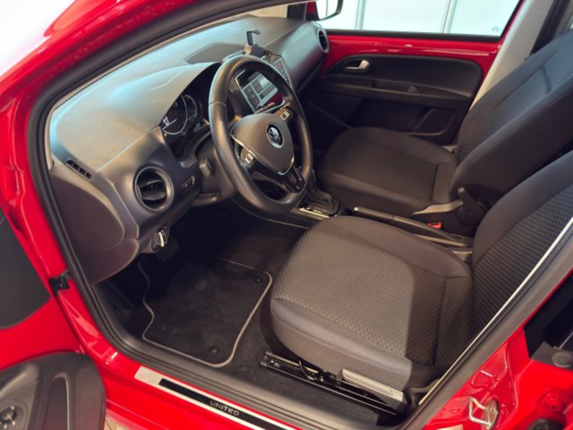 Volkswagen e-up! UNITED