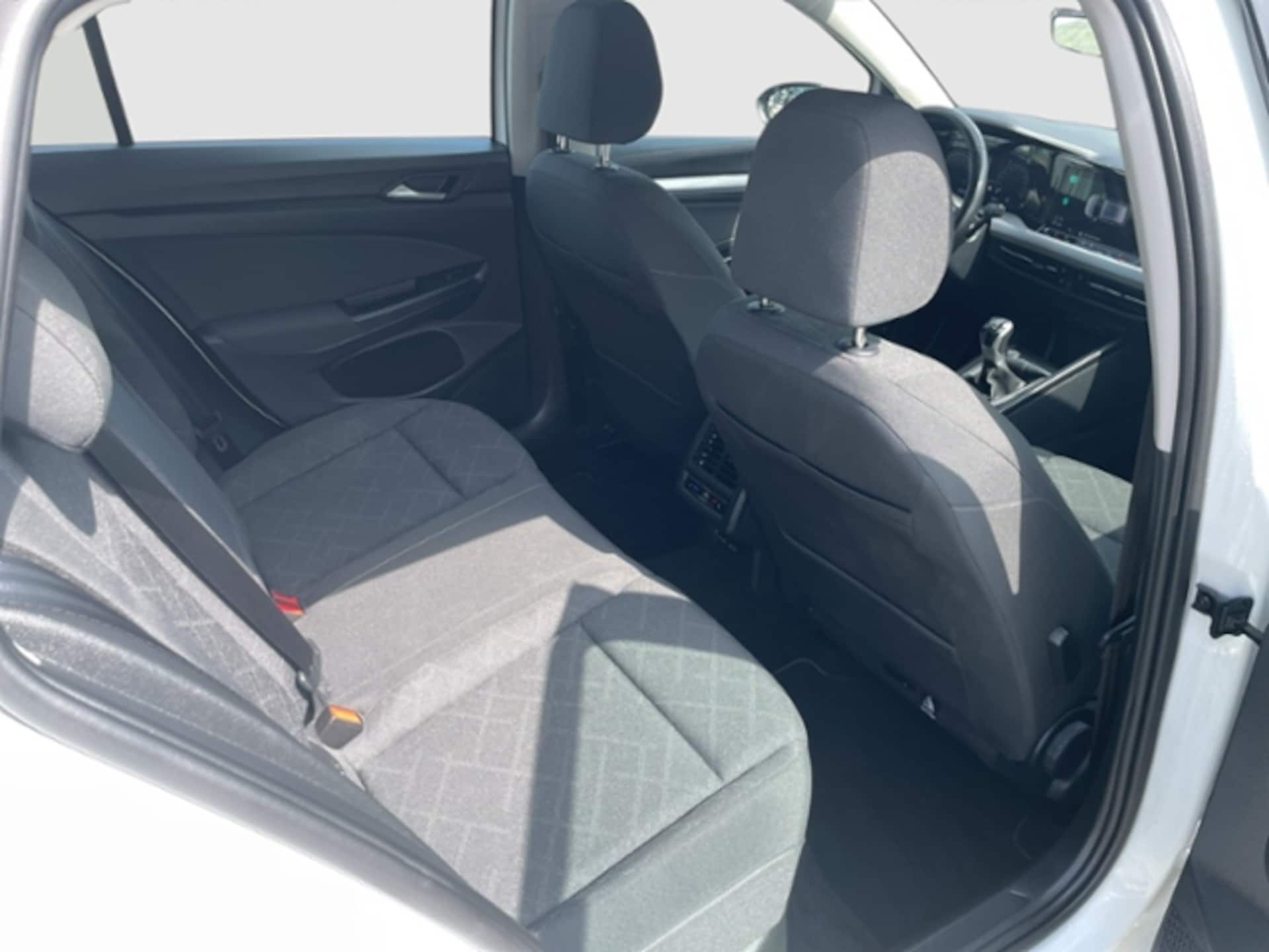 Volkswagen Golf Variant Life