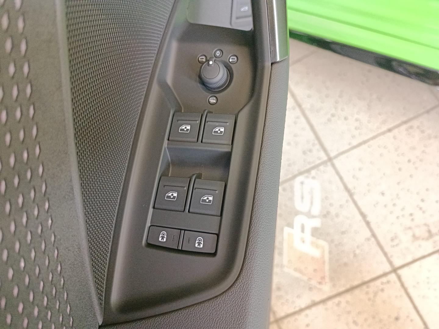Bild über Audi RS 3 Sportback TFSI quattro 294 kW S tronic - für weitere Informationen kontaktieren Sie den Audi Partner