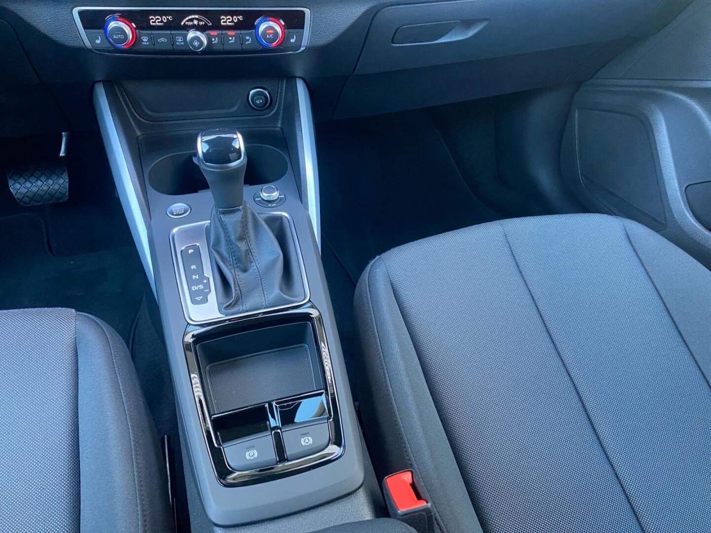 Bild über Audi Q2 advanced 35 TFSI S tronic - für weitere Informationen kontaktieren Sie den Audi Partner