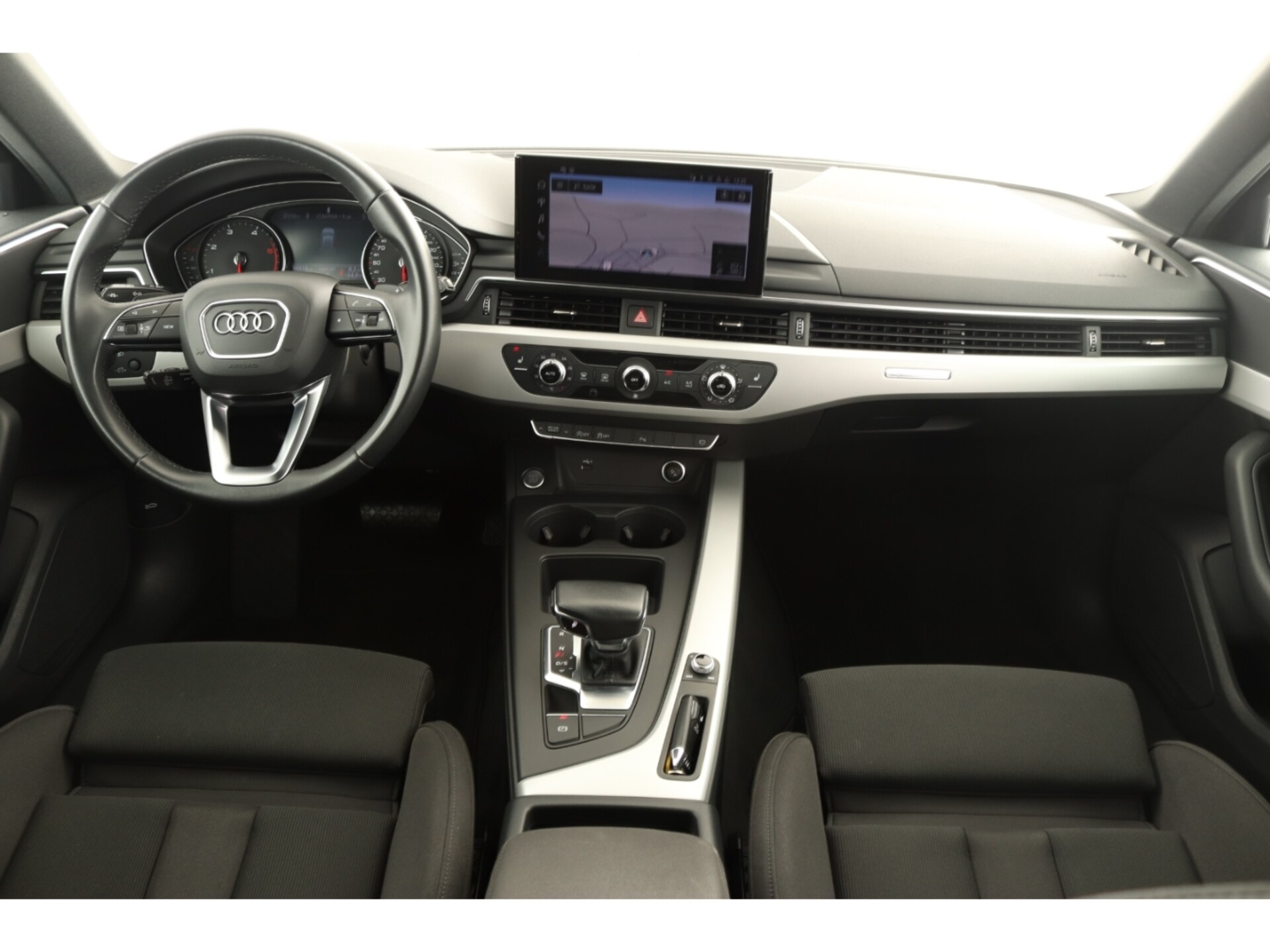 Audi A4 Avant S line