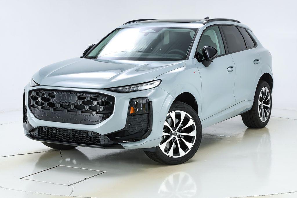 2026 Audi Q3 S line quattro's photo