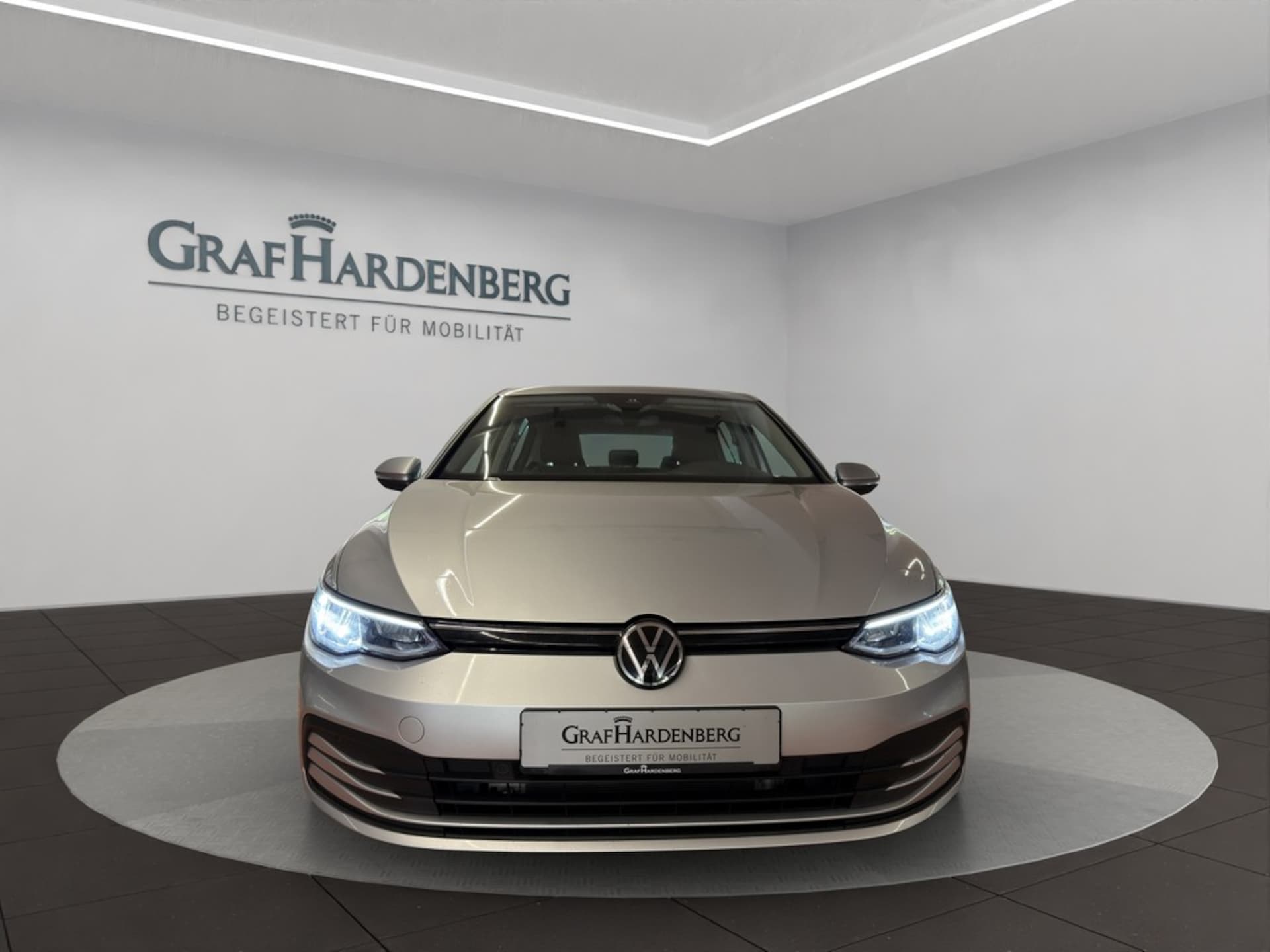 Volkswagen Golf Life