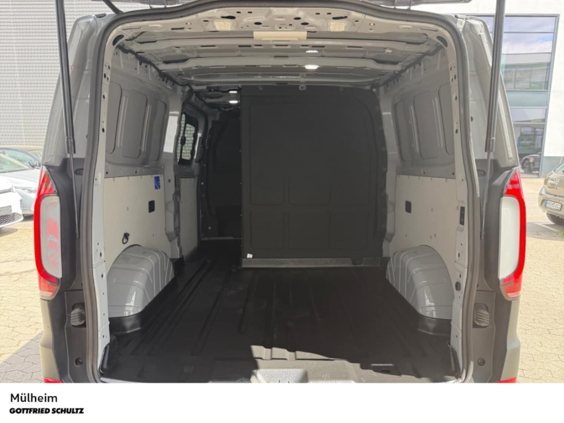 Volkswagen Transporter Kasten langer Radstand