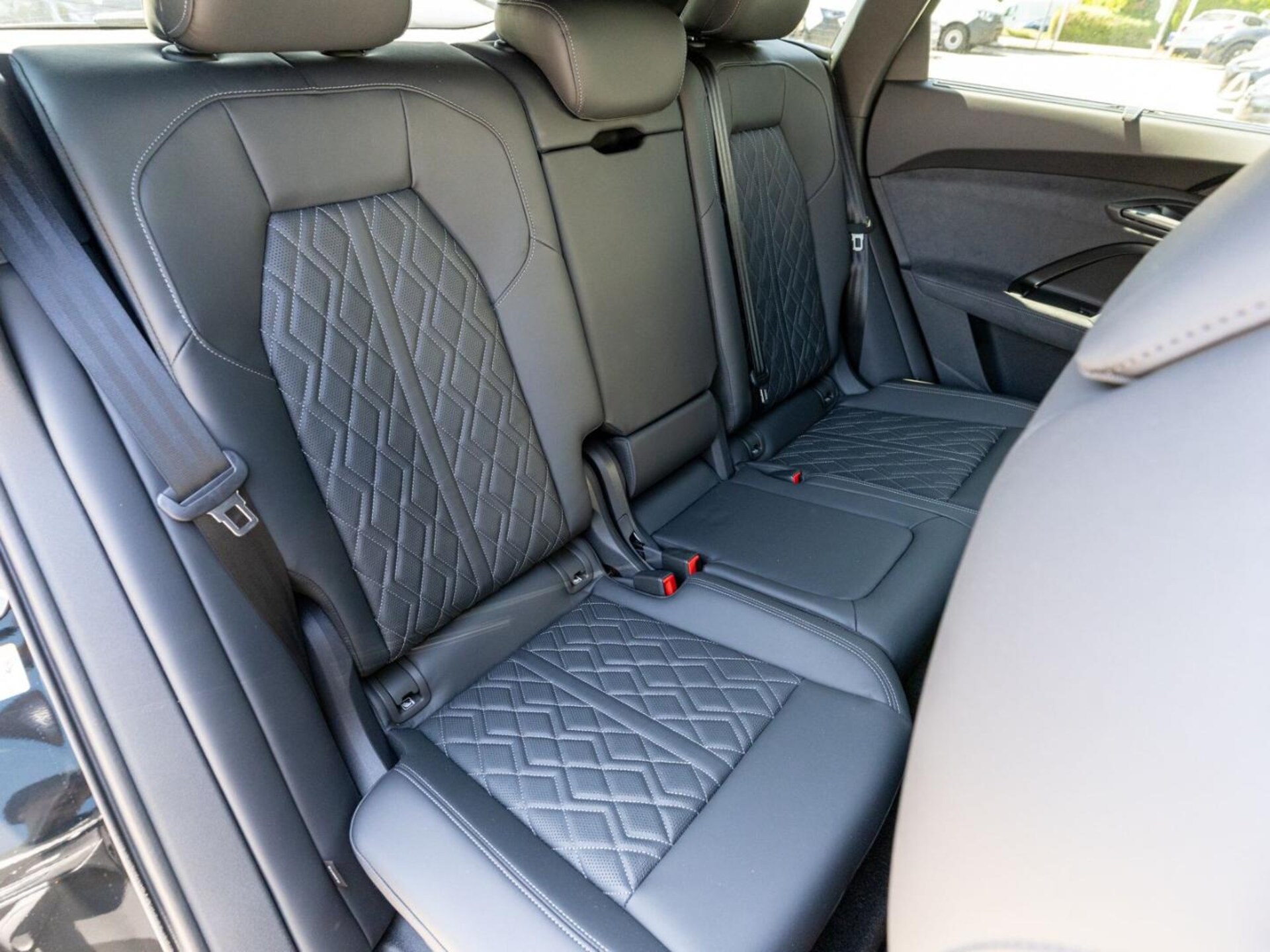 Audi Q5 SUV e-hybrid edition one