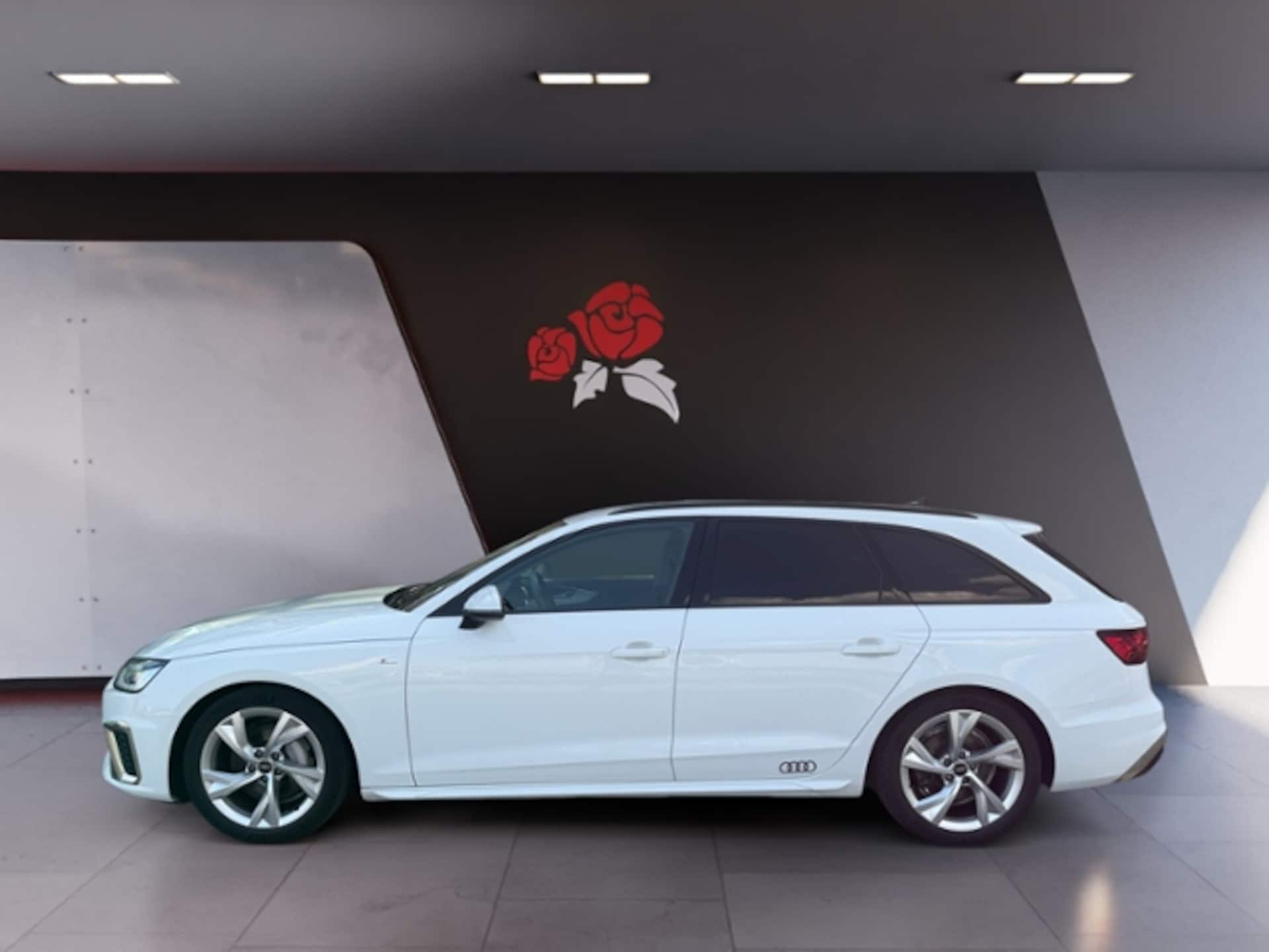 Audi A4 Avant S line