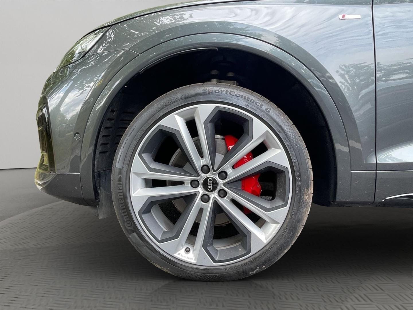 Bild über Audi Q5 Sportback 40 TFSI quattro S tronic - für weitere Informationen kontaktieren Sie den Audi Partner
