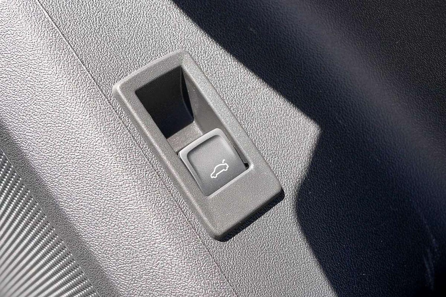 Image about Audi Q5 SUV TDI quattro 150 kW sport