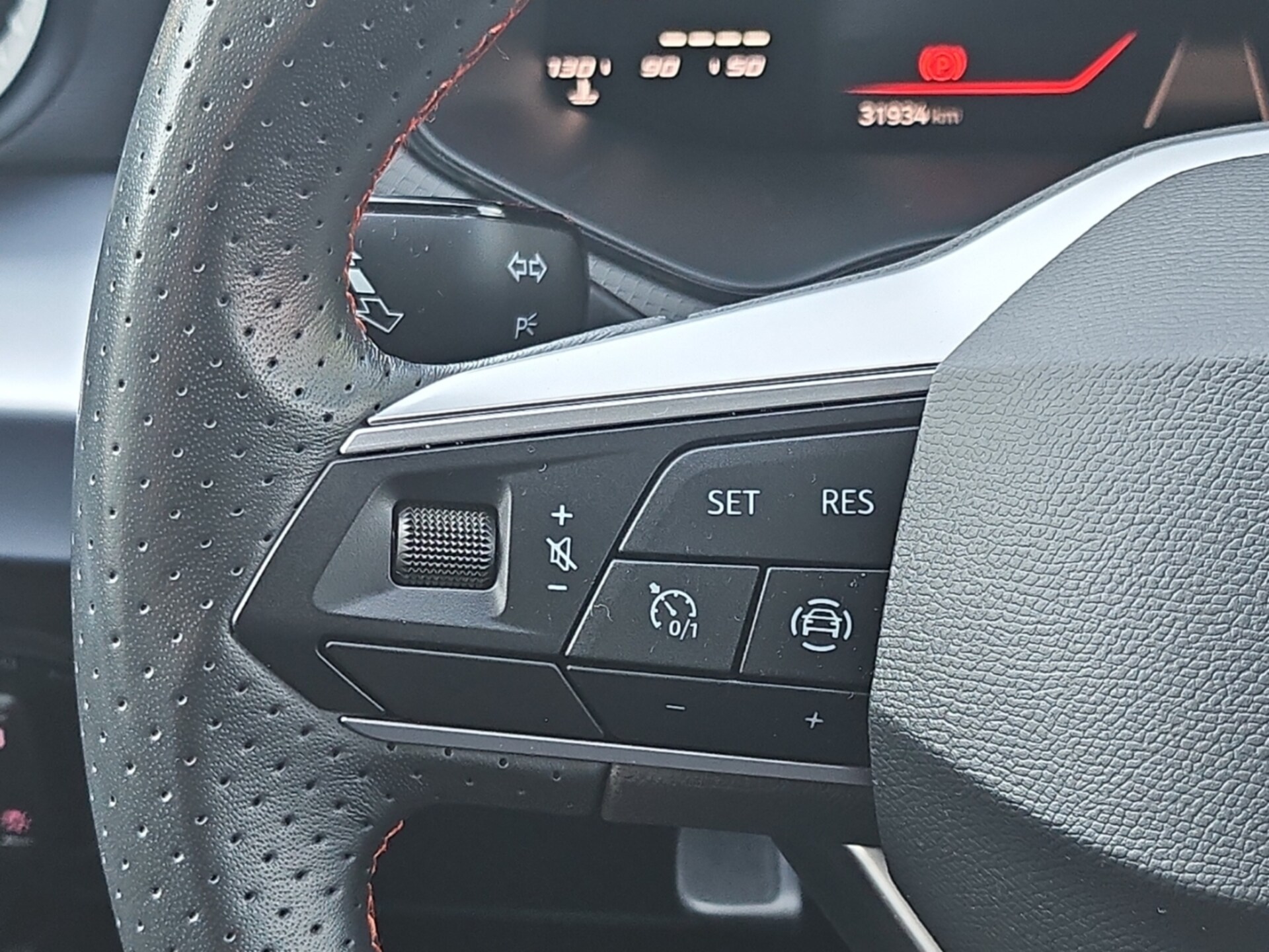 SEAT Arona FR