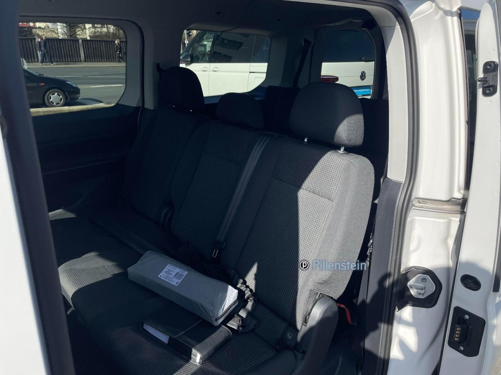 Volkswagen Caddy Maxi Basis-Modell