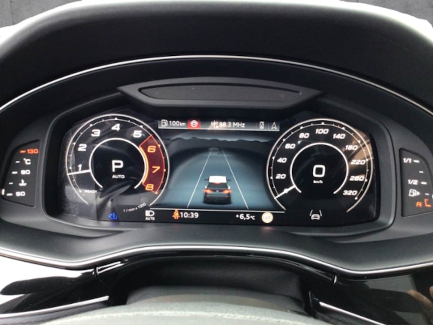Bild über Audi RS Q8 SUV TFSI quattro 471 kW tiptronic - für weitere Informationen kontaktieren Sie den Audi Partner