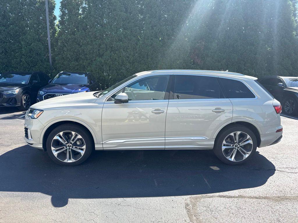2023 Audi Q7 55 Premium Plus quattro Tiptronic's photo