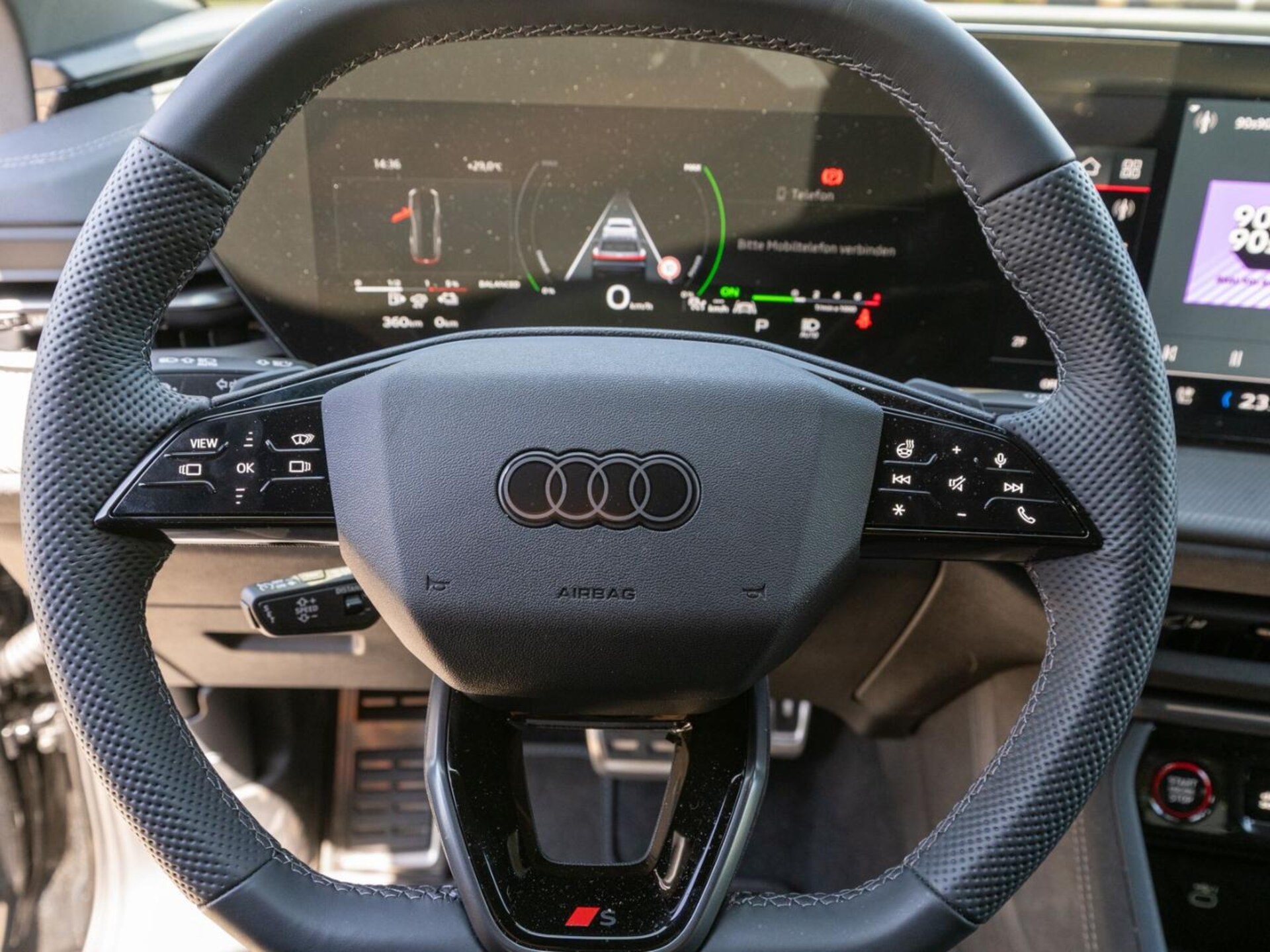 Audi Q5 SUV e-hybrid edition one
