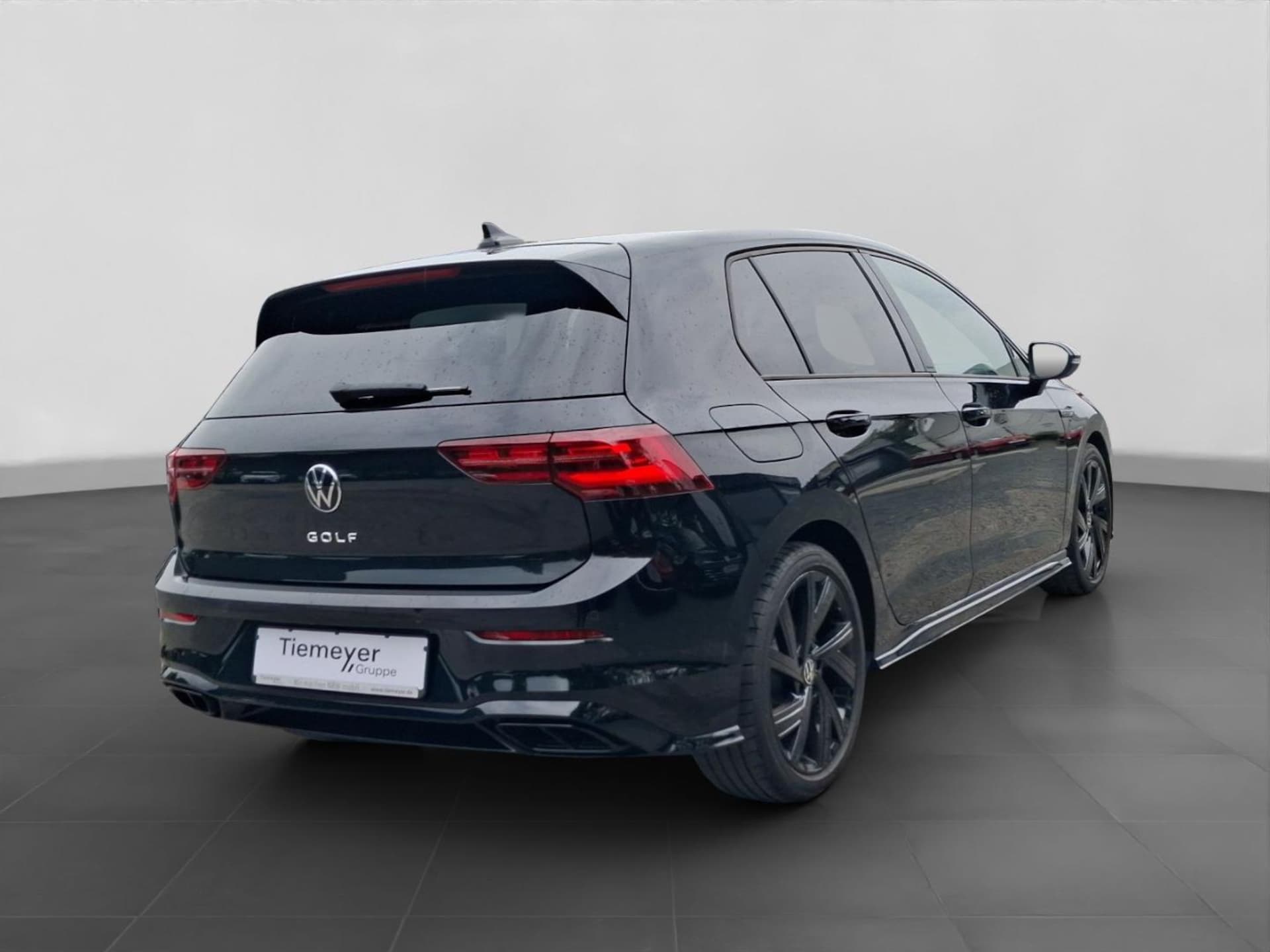Volkswagen Golf R-Line
