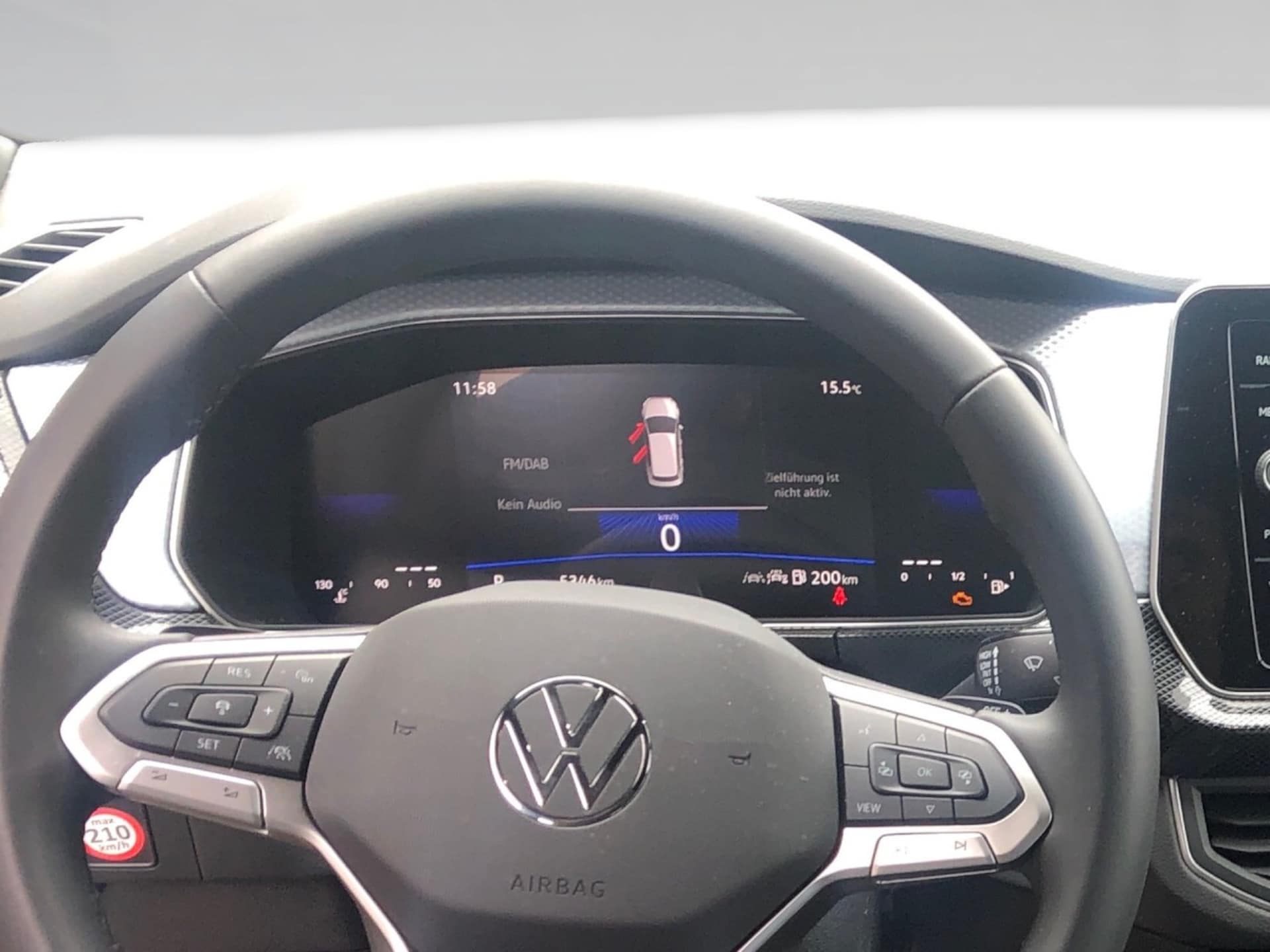 Volkswagen T-Cross Life