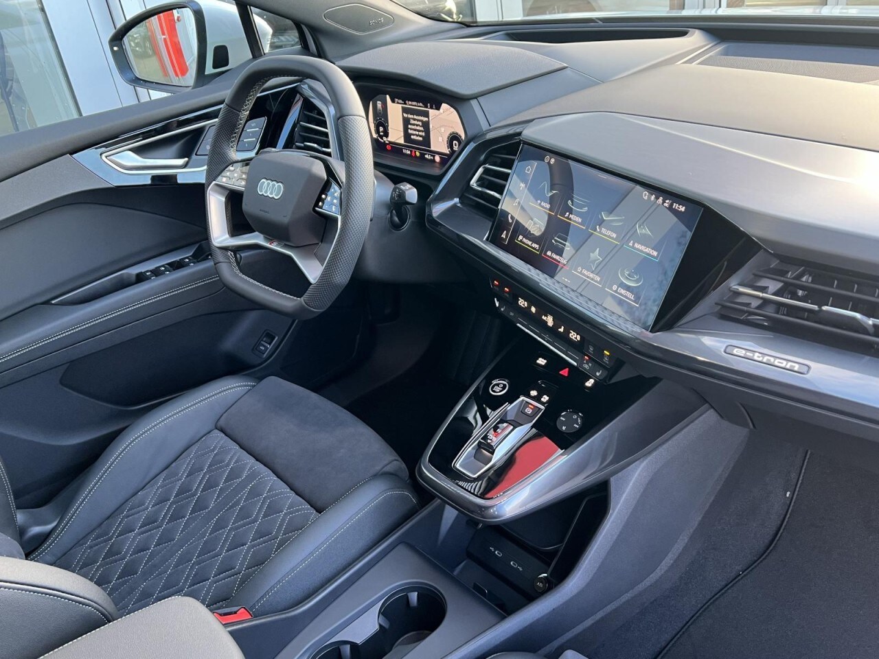 Image about Audi Q4 e-tron 55 e-tron quattro