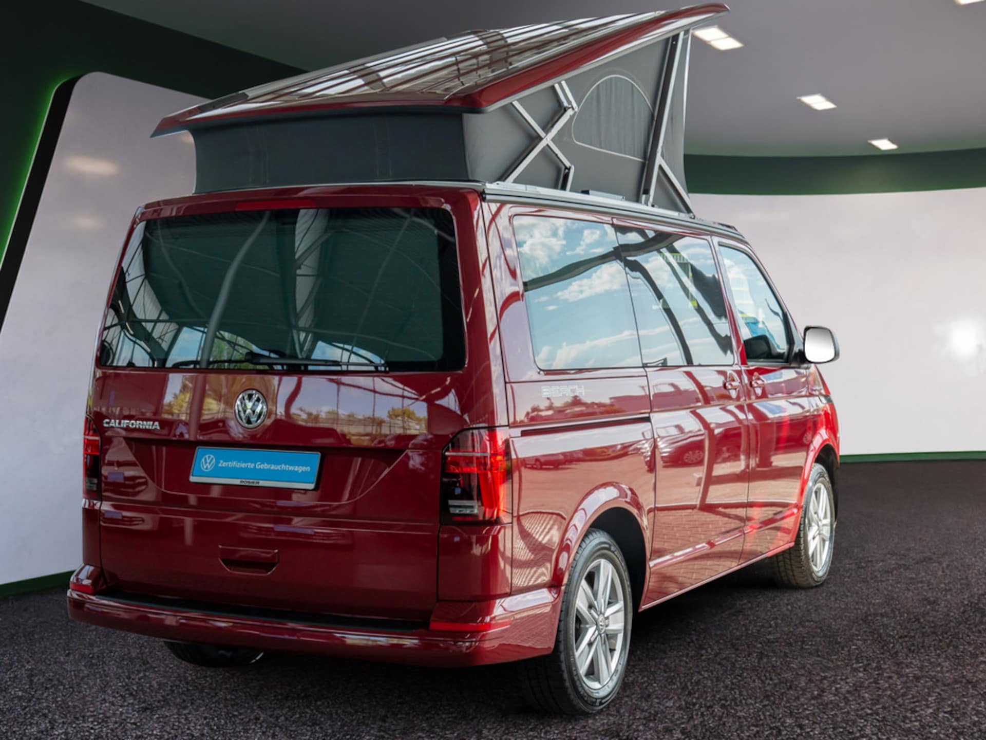 Volkswagen T6.1 California Beach