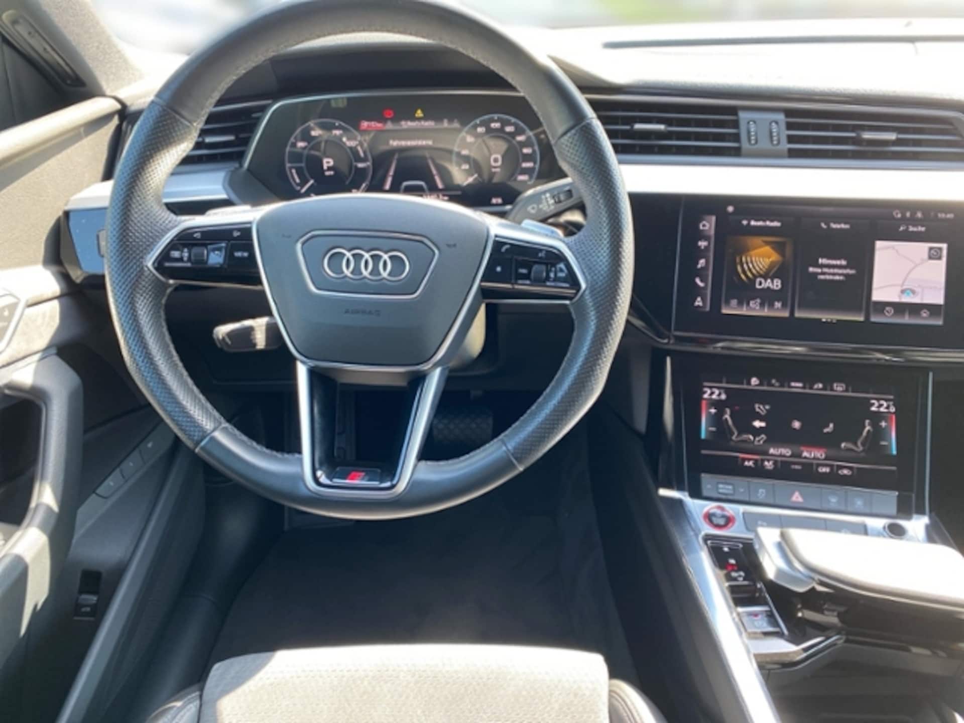 Audi e-tron S