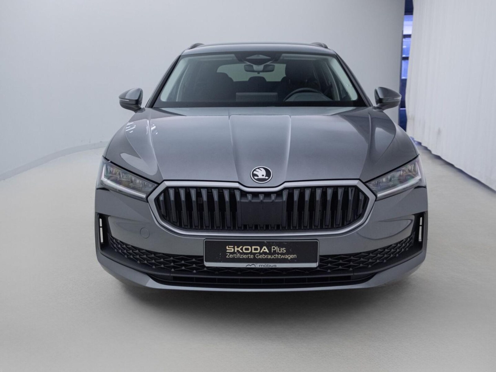 Škoda Superb Combi – Bild 3