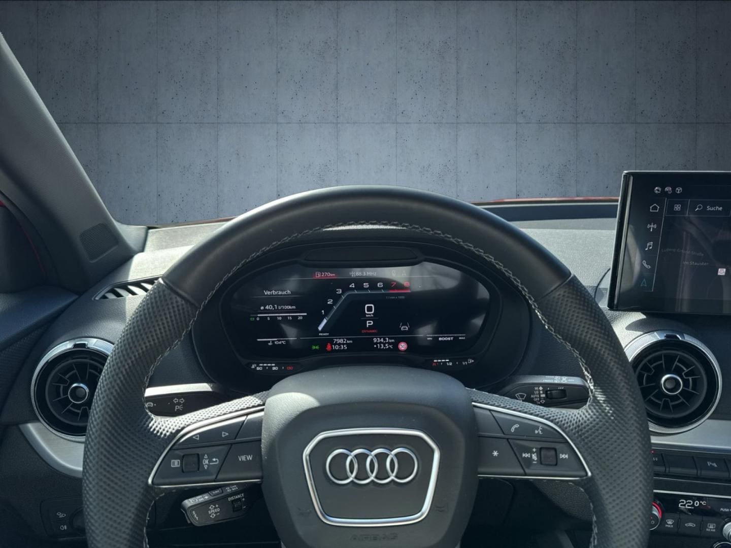 Bild über Audi SQ2 TFSI quattro S tronic - für weitere Informationen kontaktieren Sie den Audi Partner