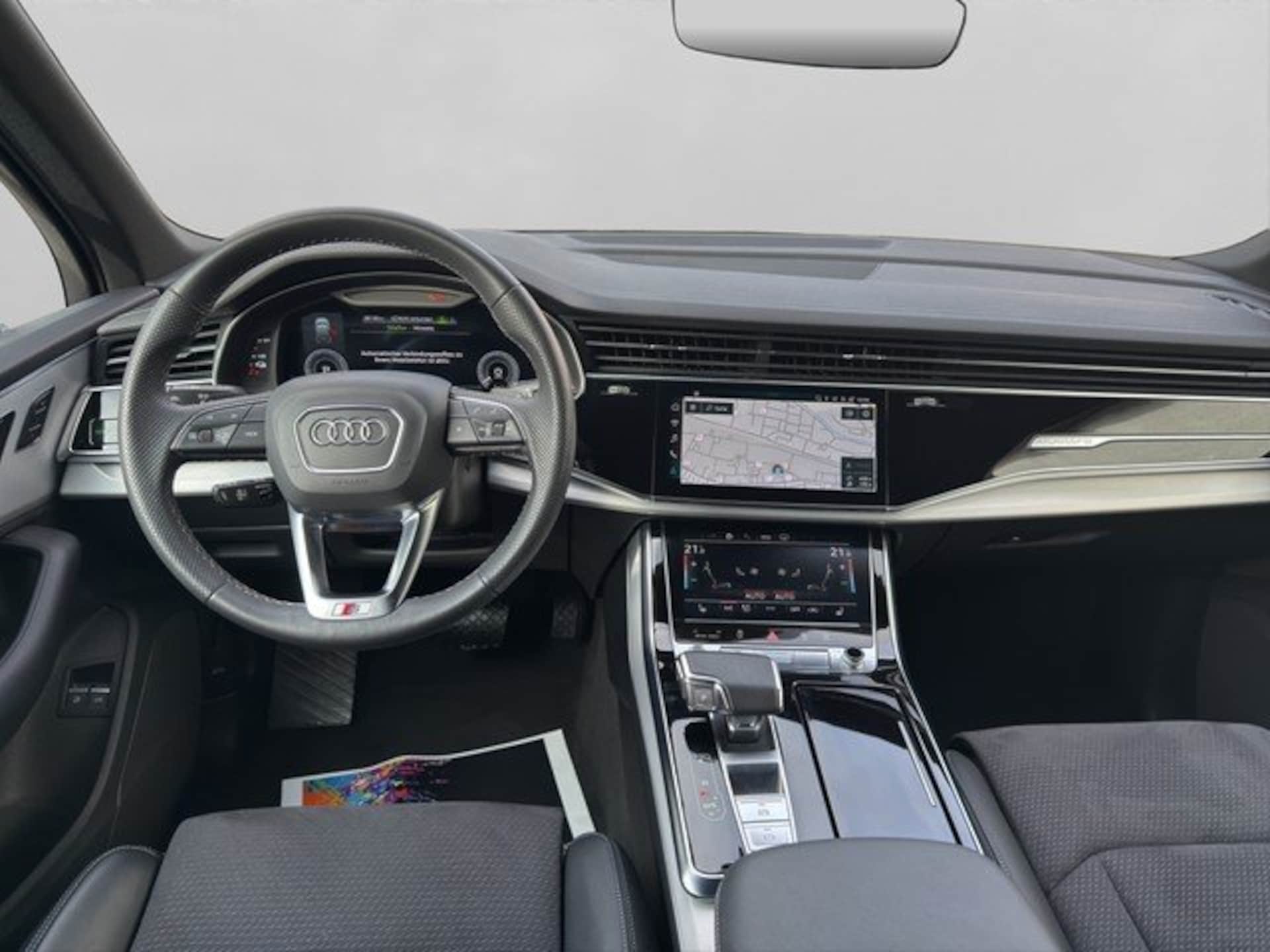 Audi Q7 SUV TFSI e S line