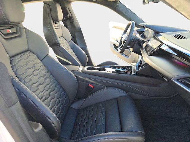 2026 Audi S e-tron GT Prestige - Photo 10