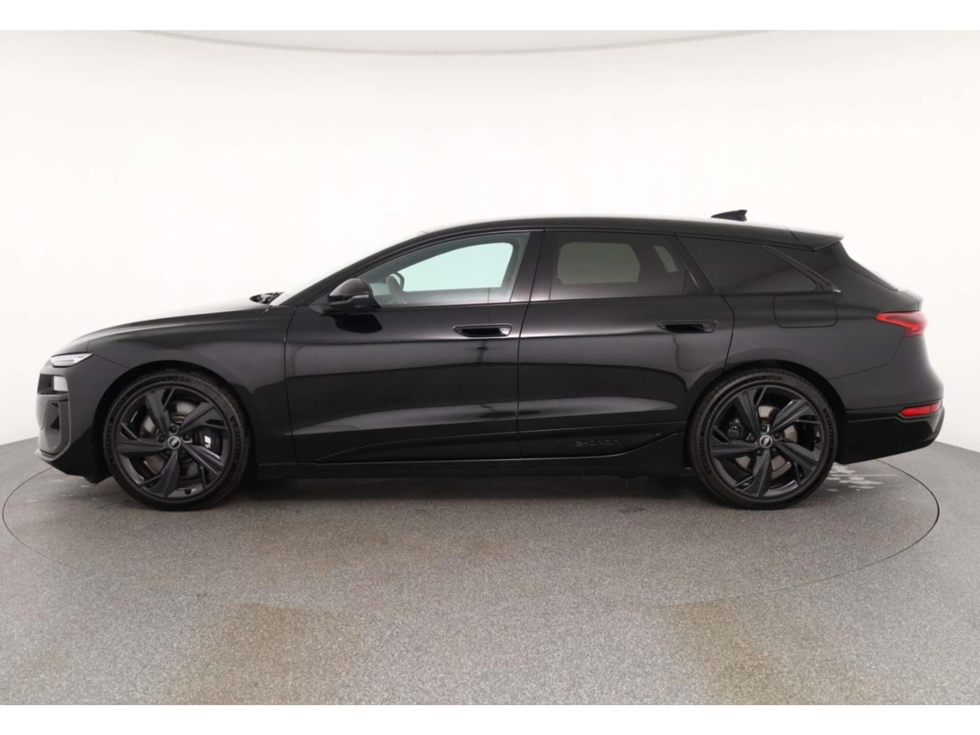 Audi S6 Avant e-tron