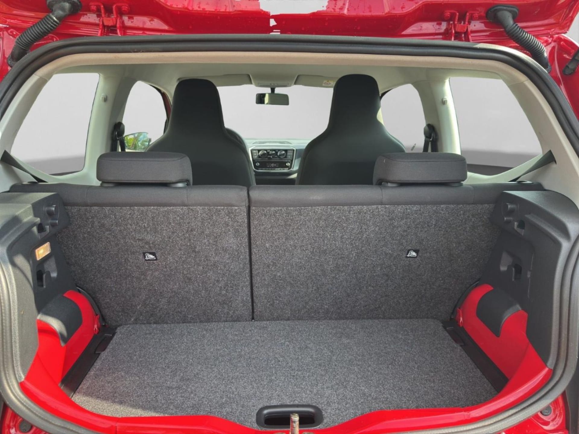 Volkswagen up! move up!