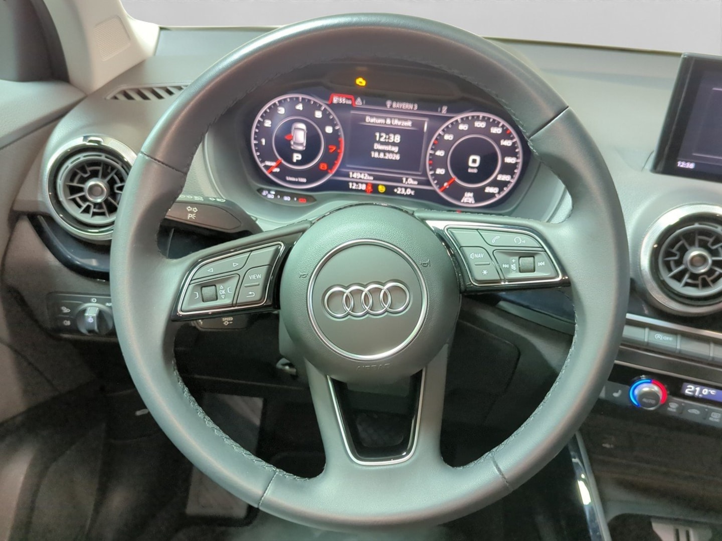 Bild über Audi Q2 S line 35 TFSI S tronic - für weitere Informationen kontaktieren Sie den Audi Partner
