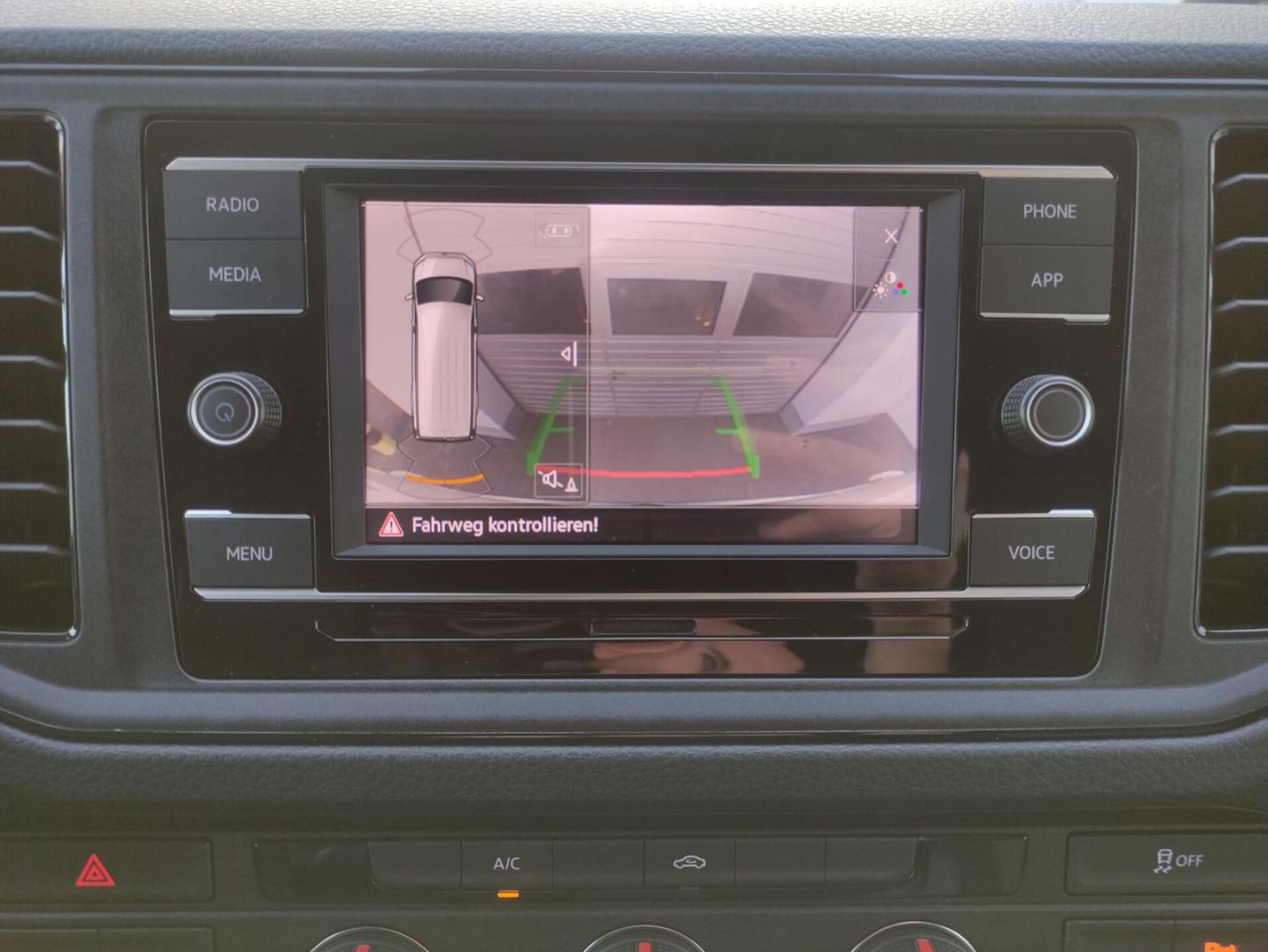 Volkswagen Crafter Kasten mittlerer Radstand