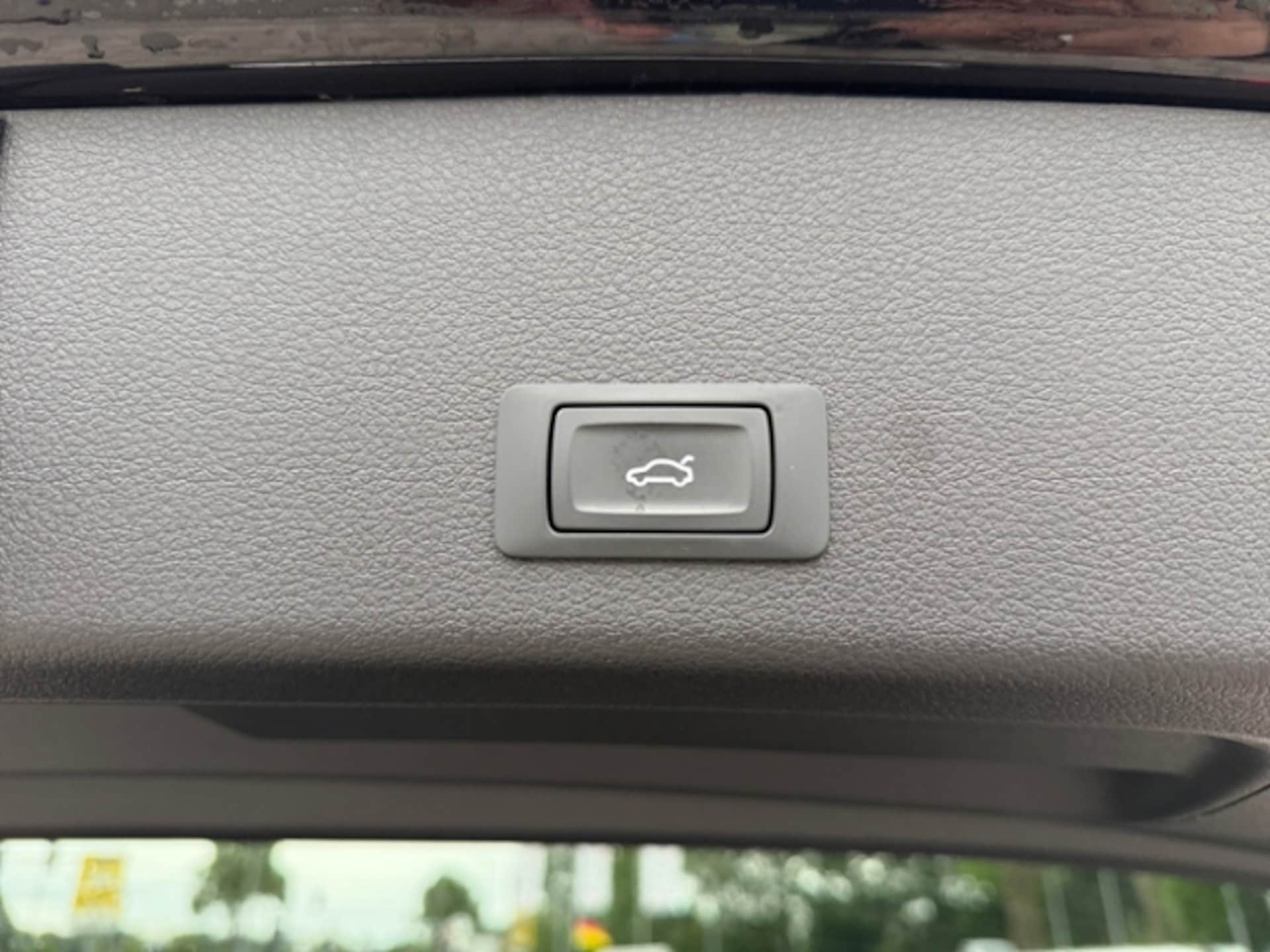 Audi e-tron S