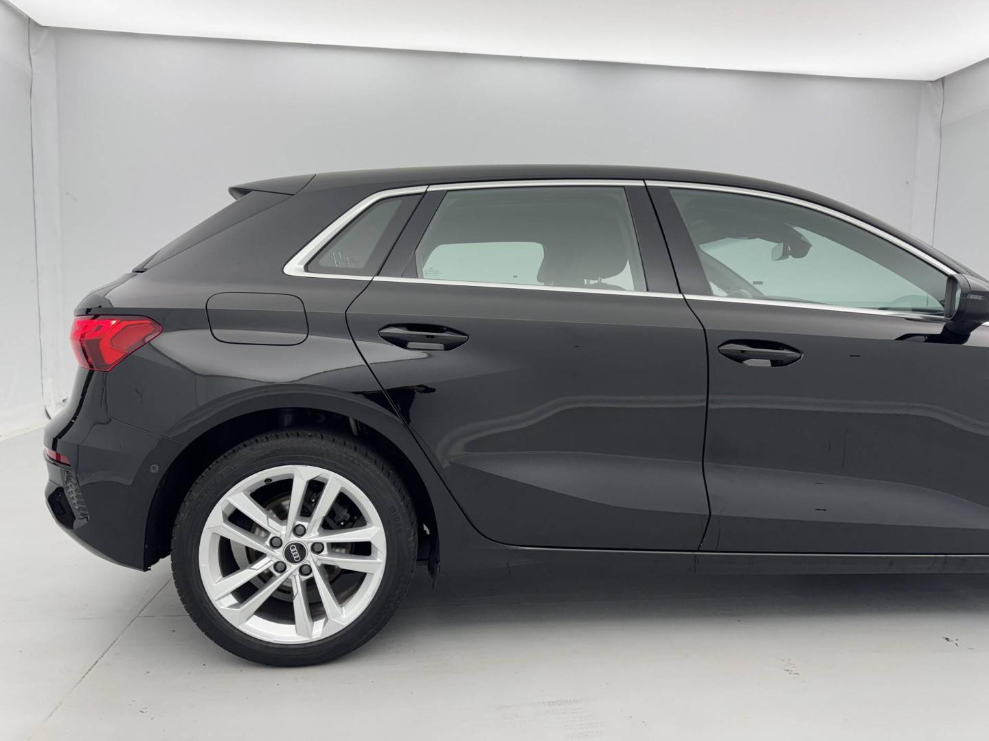 Image about Audi A3 Sportback Business Line 30 TDI 85 kW (116 ch) S tronic