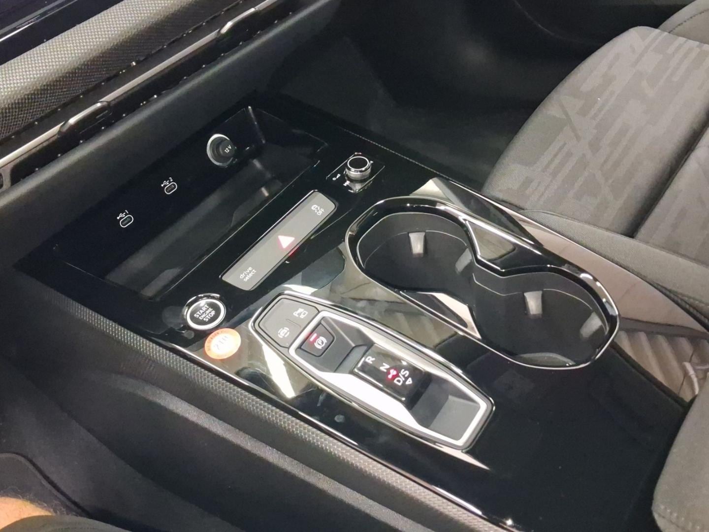 Bild über Audi A5 Avant TDI quattro 150 kW S tronic - für weitere Informationen kontaktieren Sie den Audi Partner