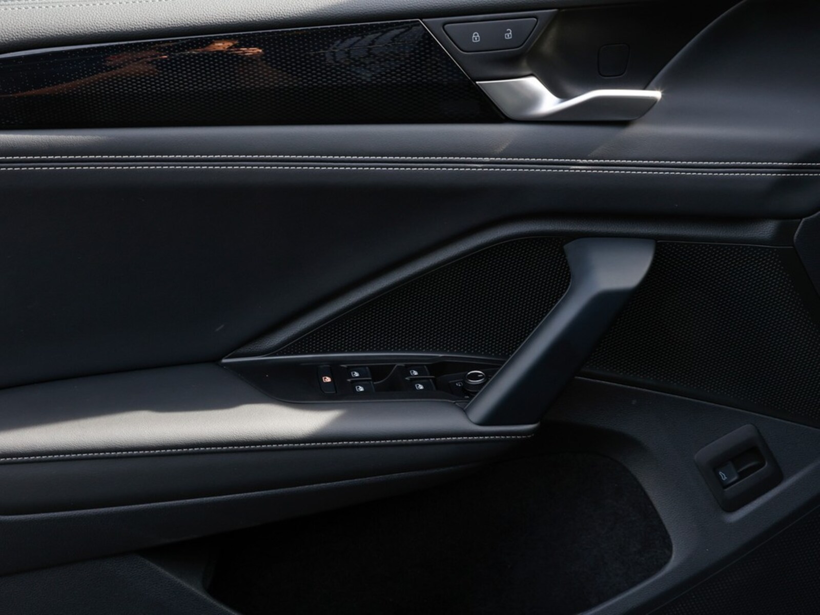 Volkswagen Tiguan – Bild 17