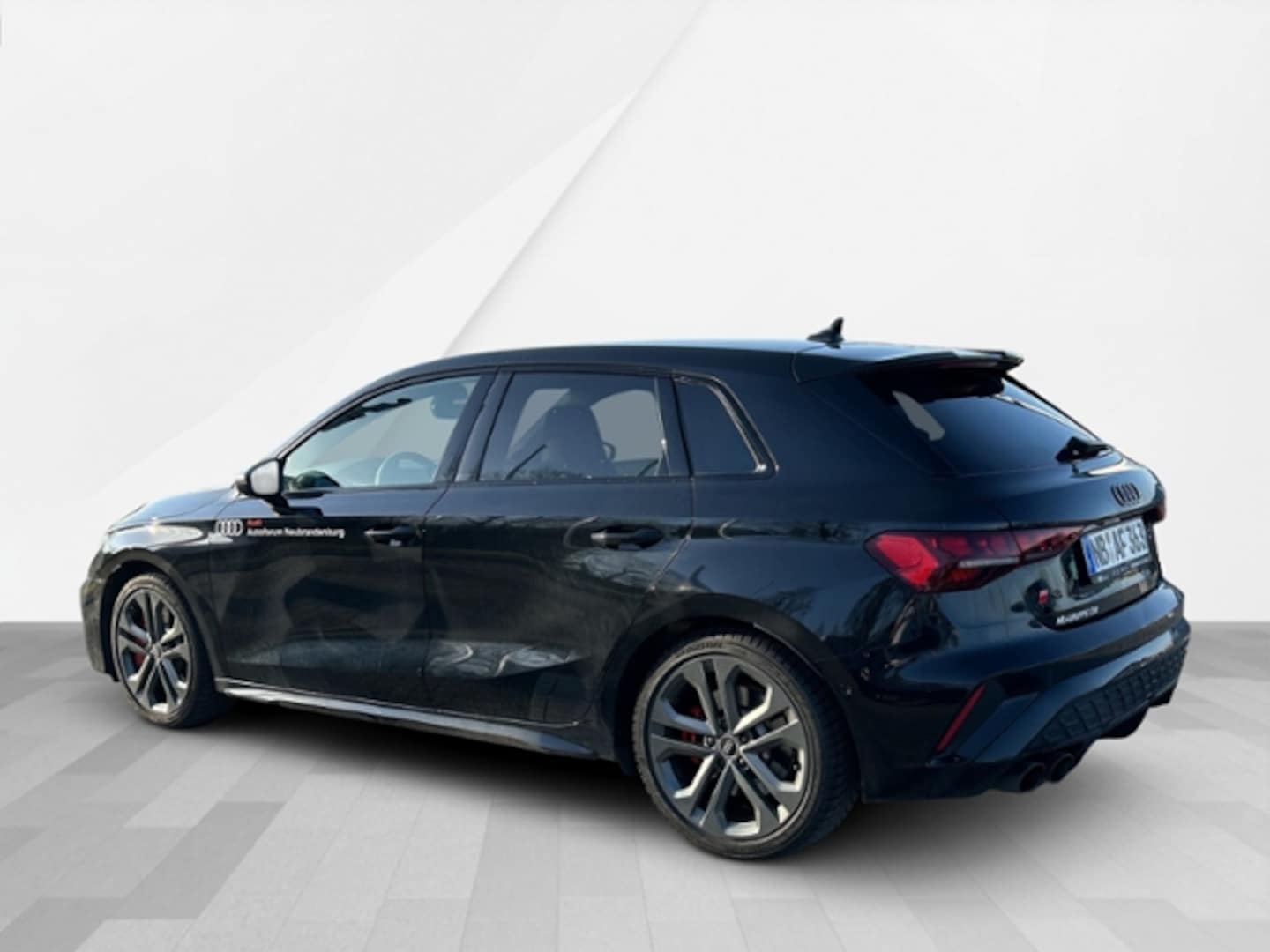 Bild über Audi S3 Sportback TFSI quattro S tronic - für weitere Informationen kontaktieren Sie den Audi Partner