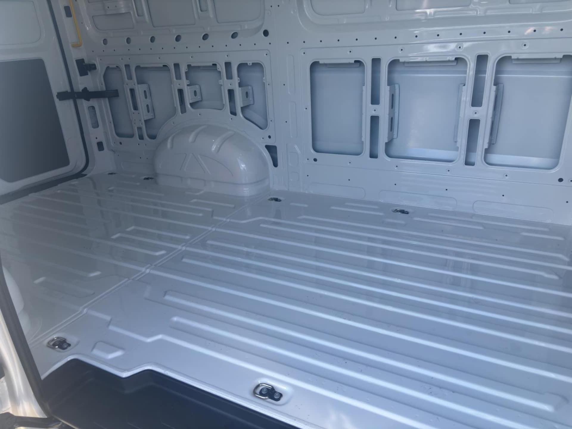 Volkswagen Crafter Kasten mittlerer Radstand