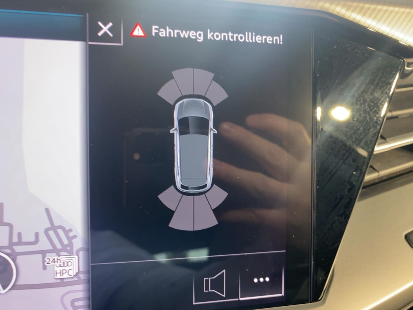 Bild über Audi Q4 e-tron 40 e-tron - für weitere Informationen kontaktieren Sie den Audi Partner